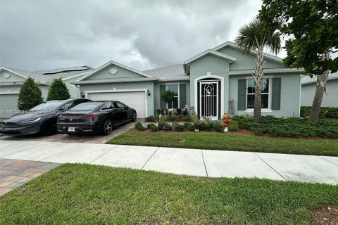 10479 SW Captiva Dr, Port St. Lucie FL 34987