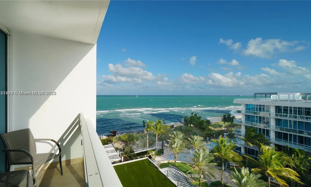 6801 Collins Ave # 710, Miami Beach FL 33141