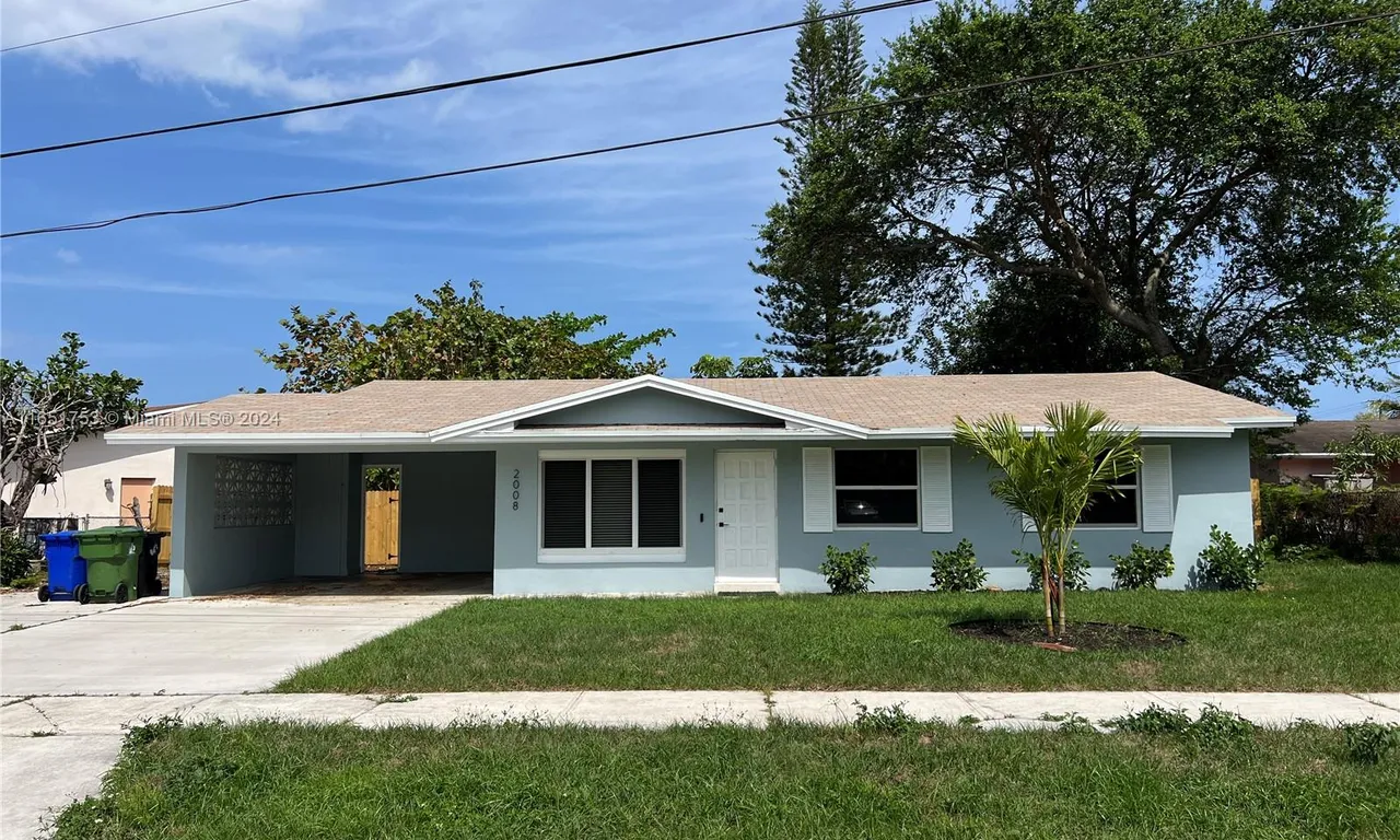 2008 NW 10th Ave, Fort Lauderdale FL 33311