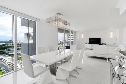 2030 S Ocean Dr # 1726, Hallandale Beach FL 33009