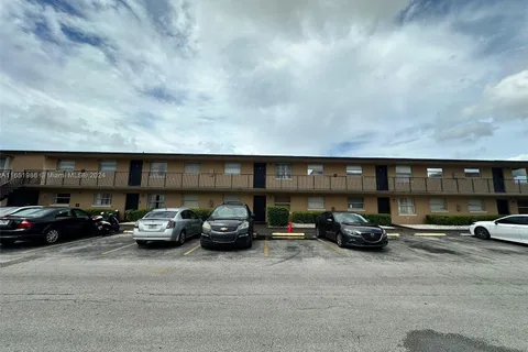 5461 W 24th Ave # 57, Hialeah FL 33016