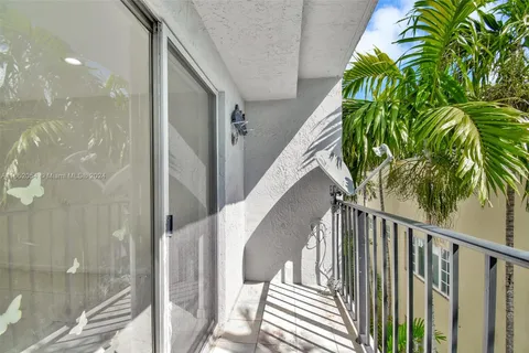 618 Euclid Ave # 303, Miami Beach FL 33139