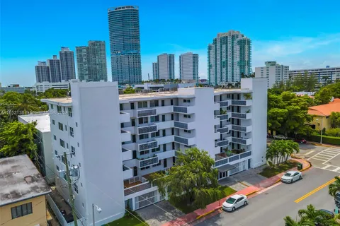 1030 9th St # 305, Miami Beach FL 33139