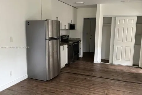 1316 NE 5th Ave # 5, Fort Lauderdale FL 33304