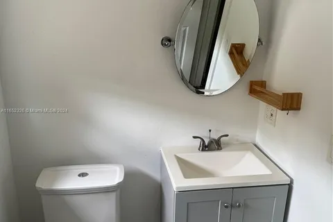 1316 NE 5th Ave # 5, Fort Lauderdale FL 33304
