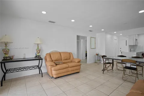 16900 NE 14th Ave # 301, North Miami Beach FL 33162