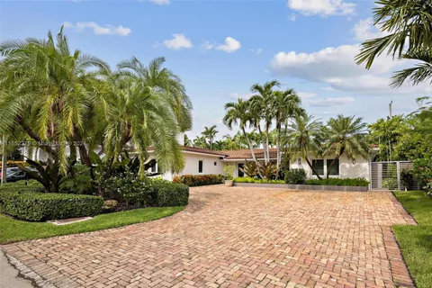 670 Allendale Rd, Key Biscayne FL 33149