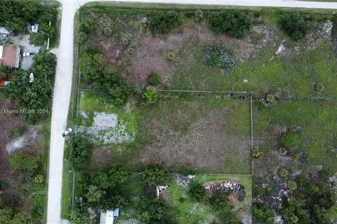 281 Avenida del Centro Montura, Clewiston FL 33440