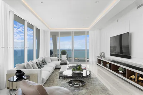 16901 Collins Ave # 3305, Sunny Isles Beach FL 33160