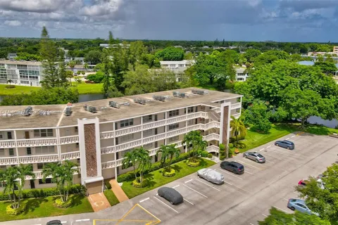 3023 Cambridge B # 3023, Deerfield Beach FL 33442