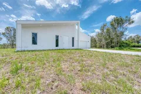 5302 Anita Ave N, Lehigh Acres FL 33971