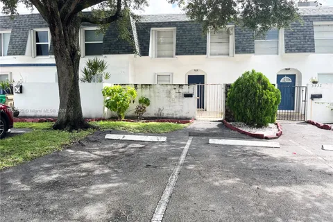 3928 SW 67th Ter # 118, Davie FL 33314