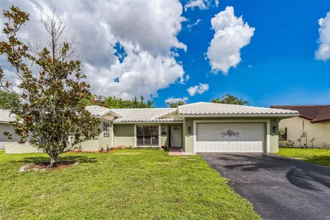 2145 NW 85th Ln, Coral Springs FL 33071