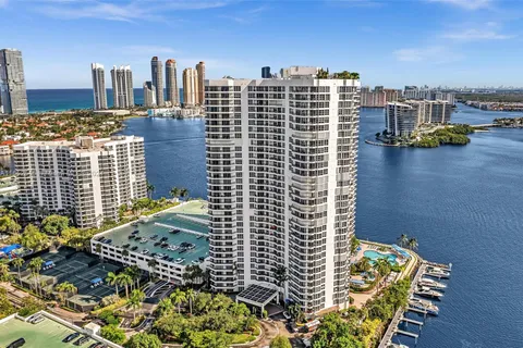 3530 Mystic Pointe Dr # 411, Aventura FL 33180