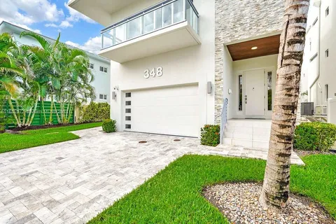 348 Desoto St, Hollywood FL 33019