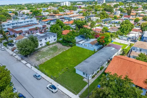 1941 NW Flagler Ter, Miami FL 33135