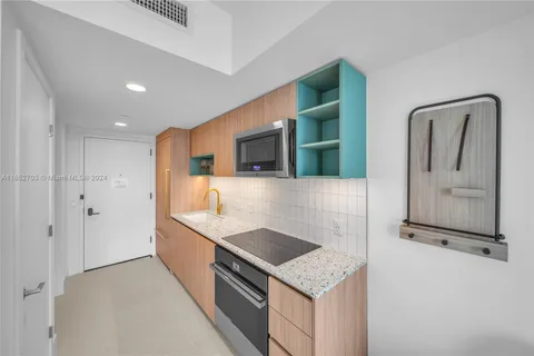 601 NE 1 Ave # 2507, Miami FL 33131