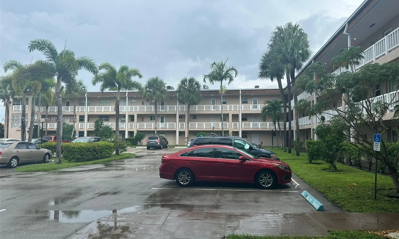 3508 SW Natura Blvd # 304, Deerfield Beach FL 33441