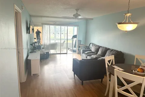 3508 SW Natura Blvd # 304, Deerfield Beach FL 33441