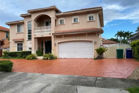 16533 NW 77th Path, Miami Lakes FL 33016