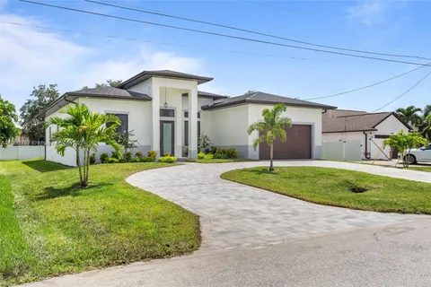 4349 SW 16th Place, Cape Coral FL 33914