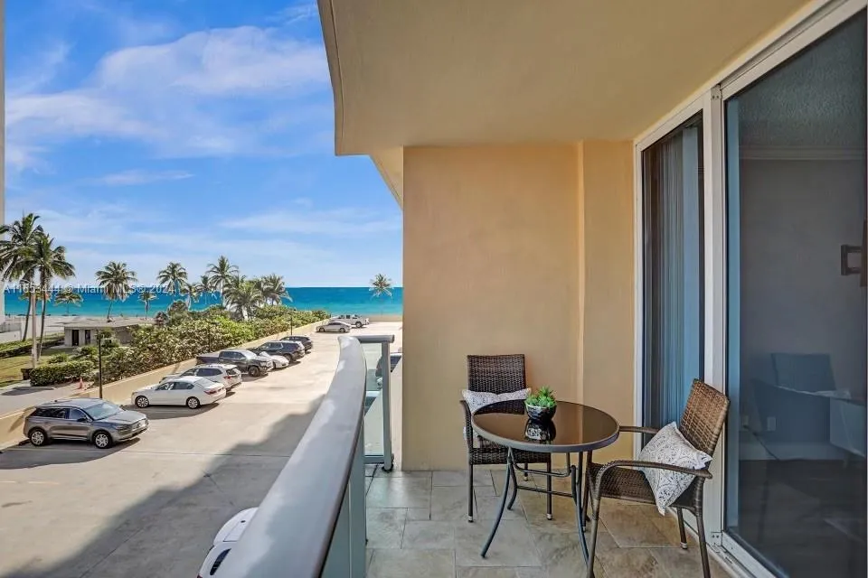 2501 S Ocean Dr # 302, Hollywood FL 33019