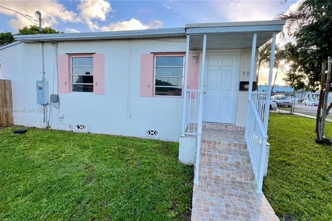 301 E 35th St, Hialeah FL 33013