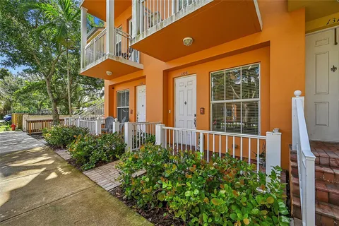 1308 SW 4th St # 1308, Fort Lauderdale FL 33312