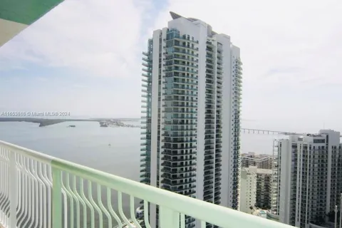 1200 Brickell Bay Dr # 3803, Miami FL 33131