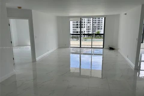 3530 Mystic Pointe Dr # 813, Aventura FL 33180