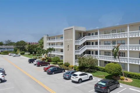 246 Grantham C # 246, Deerfield Beach FL 33442