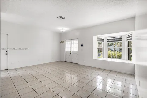 22286 SW 99th Pl, Cutler Bay FL 33190