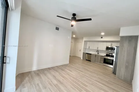 18412 Homestead Ave # 727, Miami FL 33157