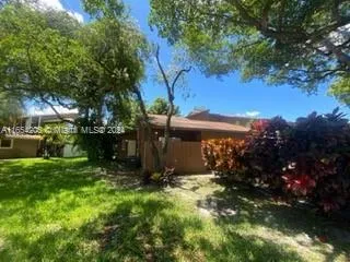 6086 Live Oak Ct  ## A, Tamarac FL 33319