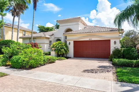 8890 W Via Prestigio  W, Wellington FL 33411