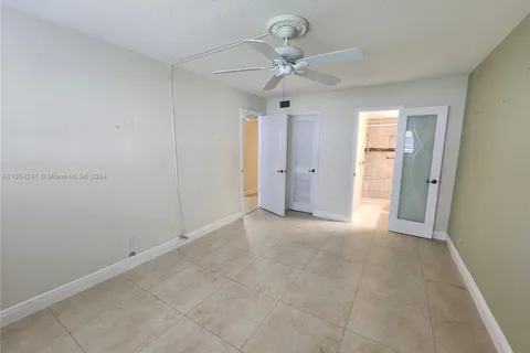 541 Blue Heron Dr # 103, Hallandale Beach FL 33009