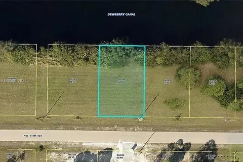 3901 NW 44, Cape Coral FL 33993