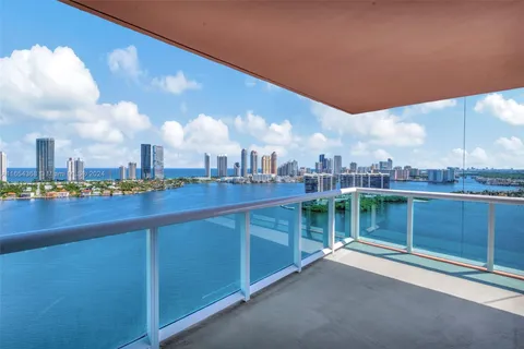 3370 Hidden Bay Dr # 2708, Aventura FL 33180