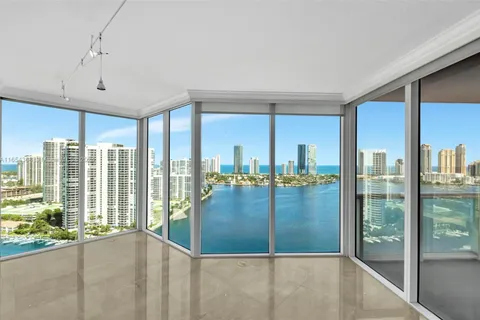 3370 Hidden Bay Dr # 2708, Aventura FL 33180