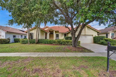 22200 Cranbrook Rd, Boca Raton FL 33428