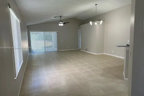 1253 Majesty Ter # 1253, Weston FL 33327