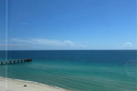 16425 Collins Ave # 515, Sunny Isles Beach FL 33160