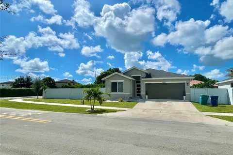 19000 SW 317th Ter, Homestead FL 33030