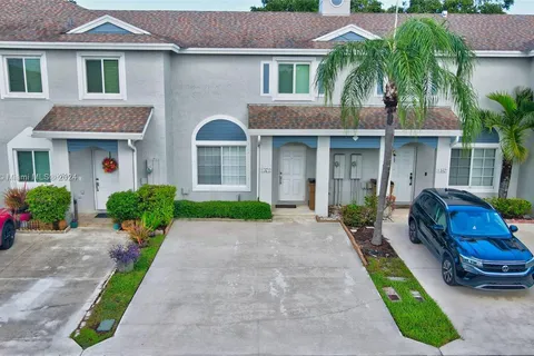 1371 SW 48th Terrace, Deerfield Beach FL 33442