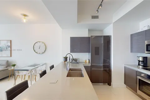 1080 Brickell Ave # 2804, Miami FL 33131