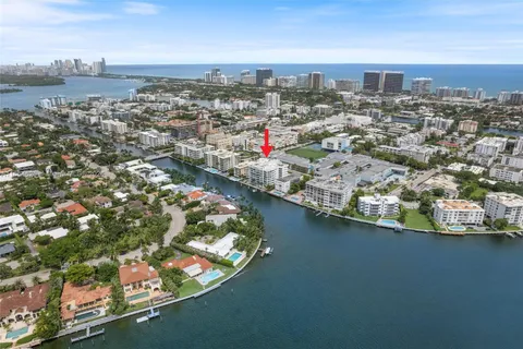 9400 W Bay Harbor Dr # 402, Bay Harbor Islands FL 33154