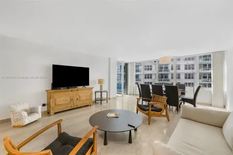 5151 Collins Ave, Miami Beach FL 33140