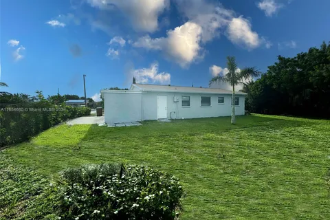 513 NW 3rd Way, Deerfield Beach FL 33441