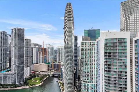 300 Biscayne Blvd Way # 4203, Miami FL 33131