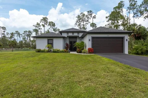 3773 8TH AVE NE, GOLDEN GATE ESTATES, NAPLES, Other City - In The State Of Florida FL 34120